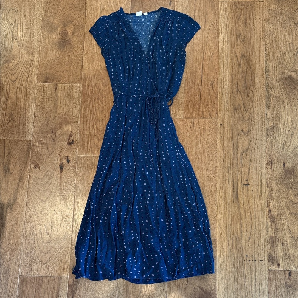 GAP Navy Midi Dress with Subtle Patterns